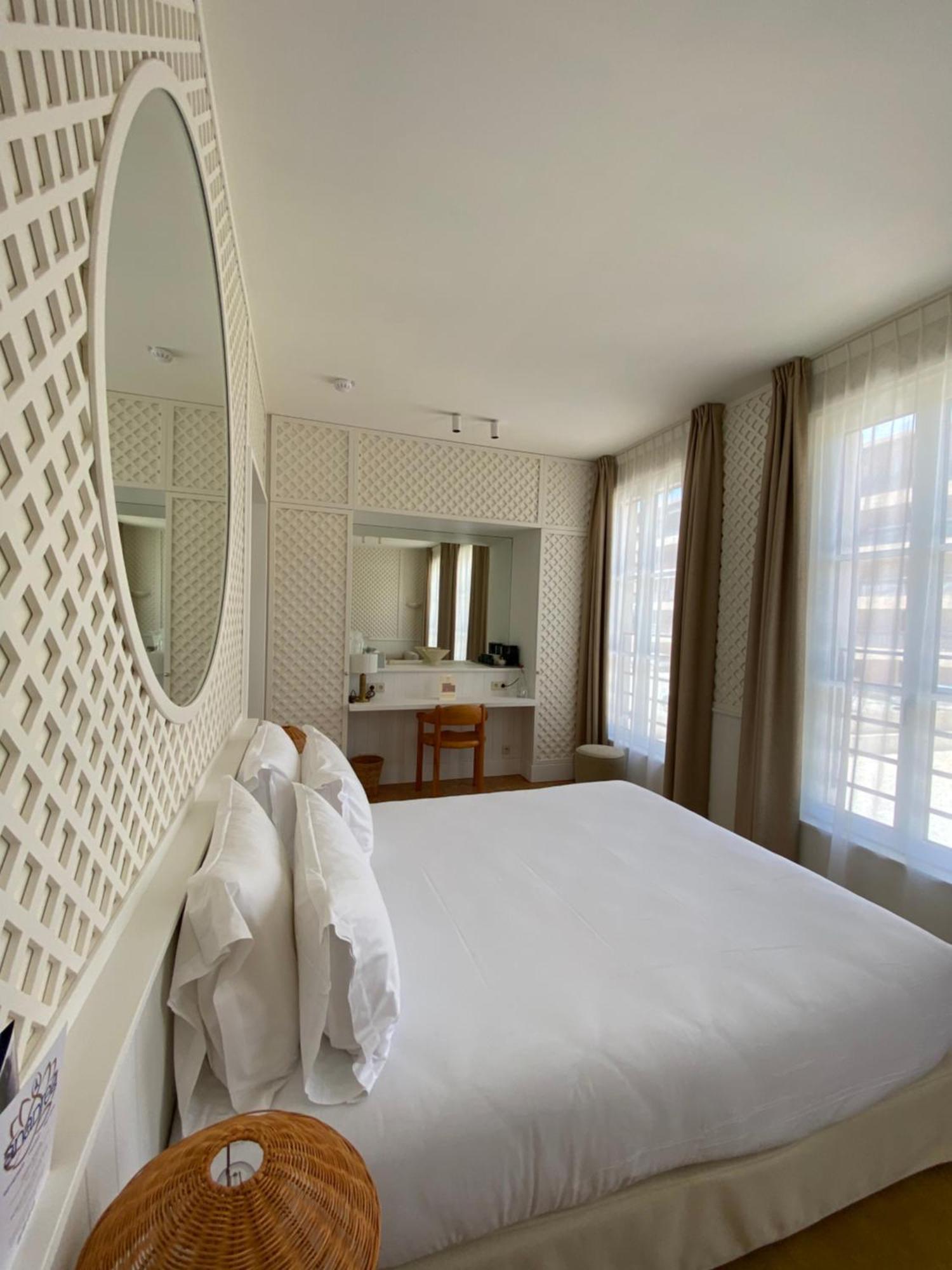 Hotel Lilou Hyères Zewnętrze zdjęcie